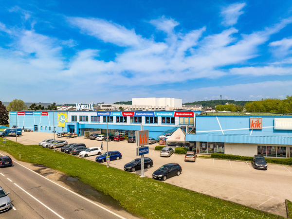 Download Möbelix Amstetten 01.jpg